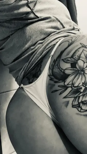 Su Morena Tatuada
