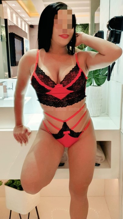 Promoção Sexo, Oral e Massagem com uma linda branquinha.