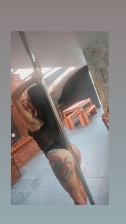 Leticia ninfetinha nova na cidade Fasso todos os seus desejos virar realidade 💋