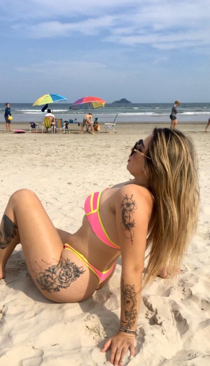Loira ninfetinha safada ja