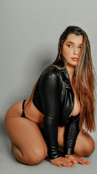 Massagem extremamente sensual com Andressa Tavares