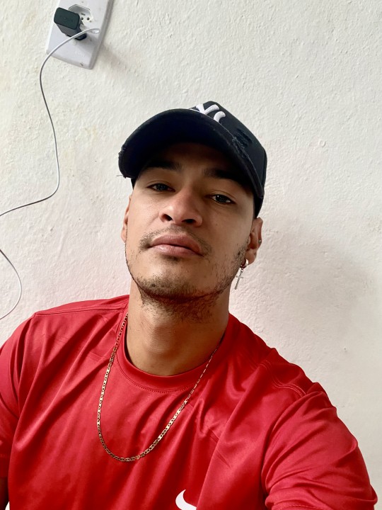 Hola soy venezolano