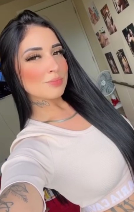 Morena gostosa