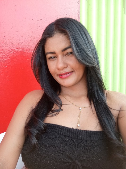 Morena cor de púrpura