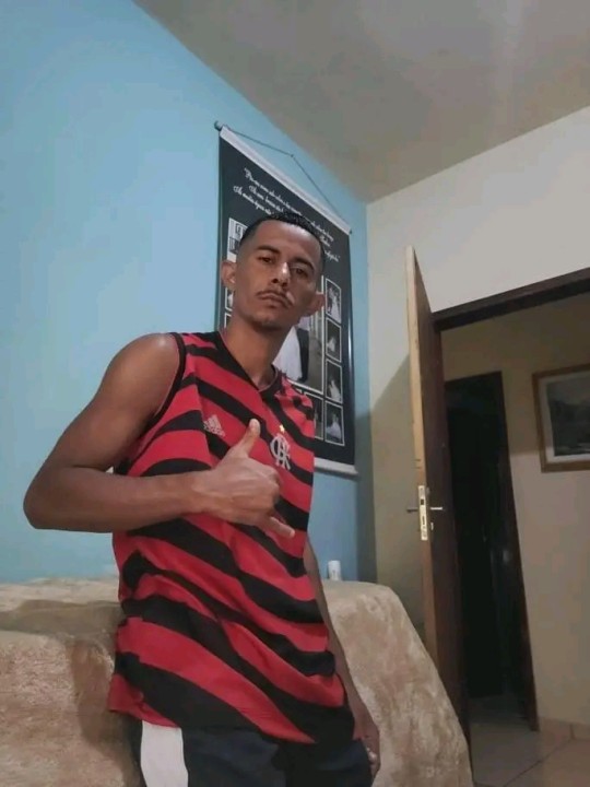 Homem solteiro bem safado