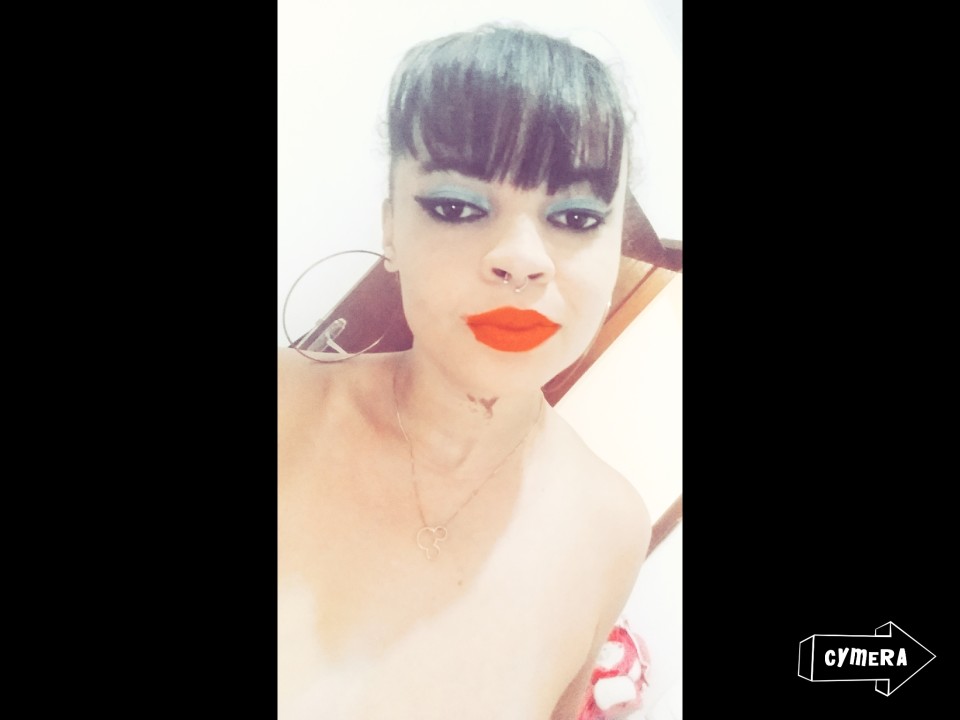 ZOE LINDINHA